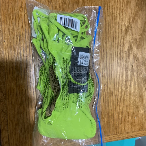 Bathing suit - Picture 2 of 4